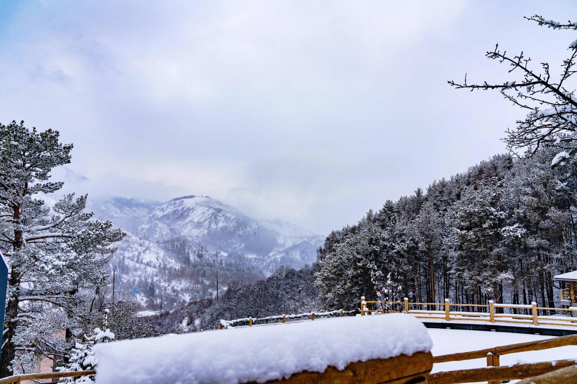Qazaq Auyl Eco Hotel Алматы Экстерьер фото
