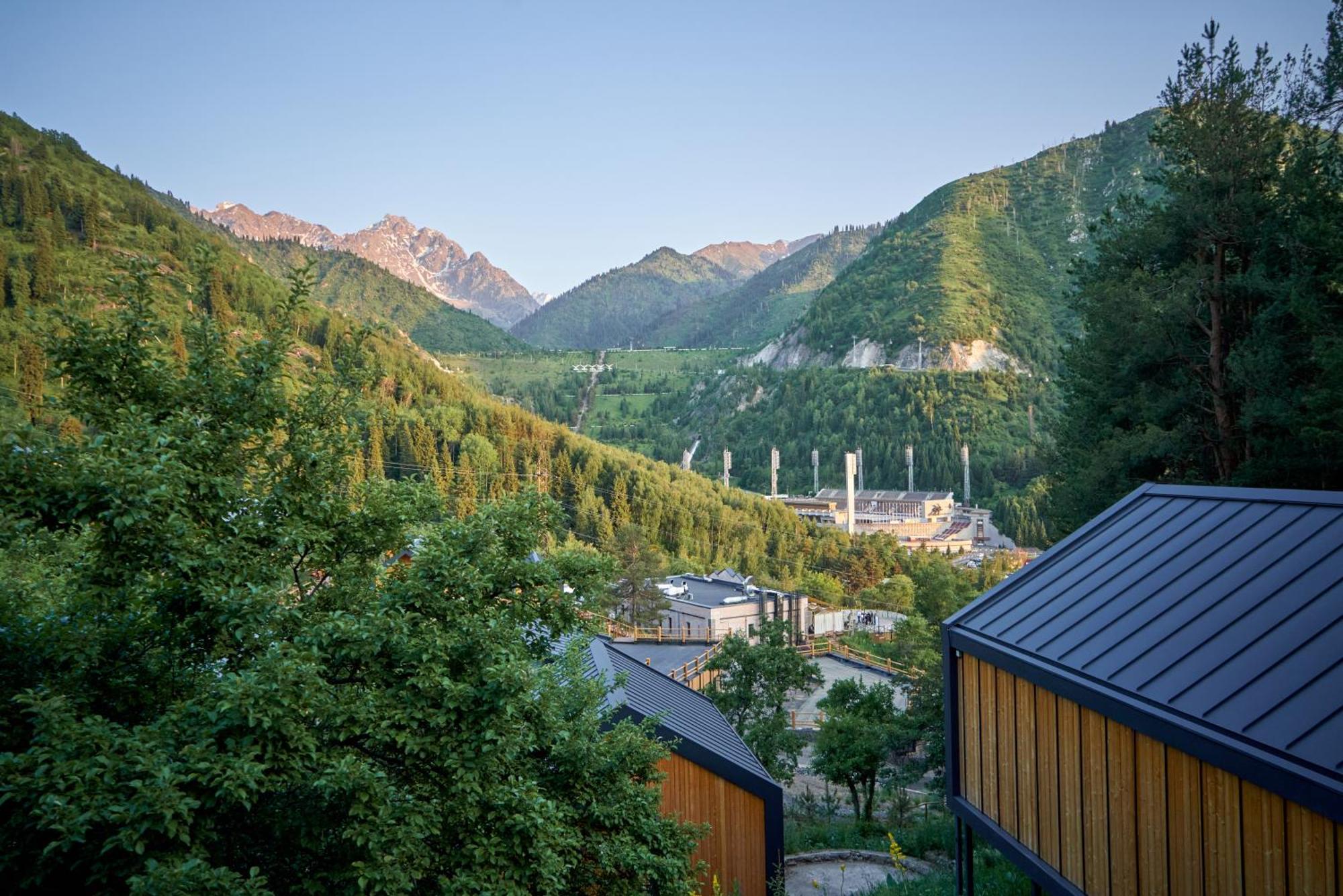 Qazaq Auyl Eco Hotel Алматы Экстерьер фото
